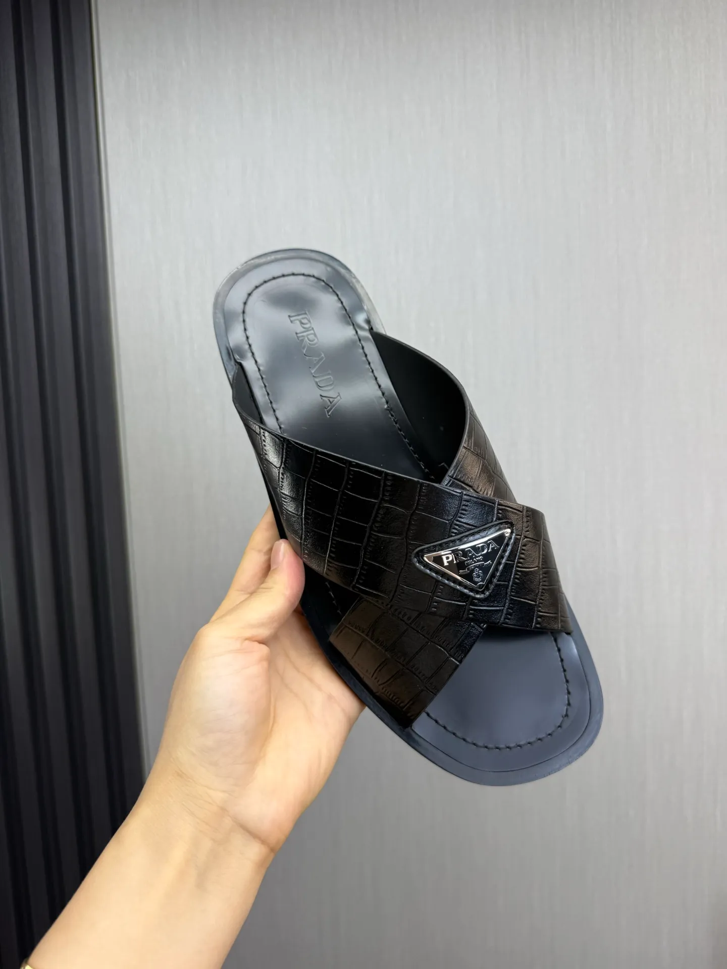 Factory price 340💰 ＰＲＡＤＡPrada - popular men's slippers hot sale 🔥 🩴Official website one to one production 38-45 sizes 45 46 🉑️Customized!